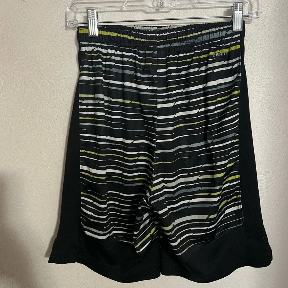 Nike classic dri